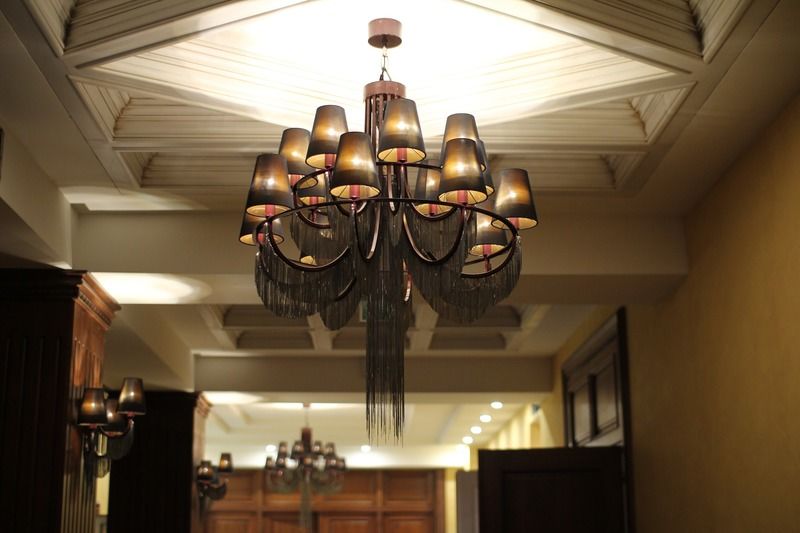 Orion Hotel 비슈케크 외부 사진 A chandelier