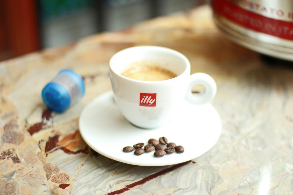 Orion Hotel 비슈케크 외부 사진 Espresso
